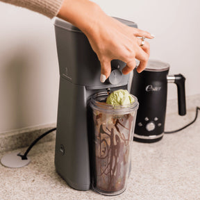 Cafeteira 2 em 1 Iced Coffee Oster 600ml